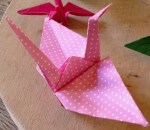 Origami-Kraniche als Glückssymbol
